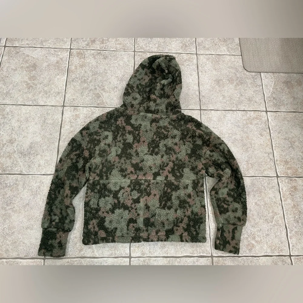 Prana Polar Escape 1/2-zip pull over - women’s small - Picture 2 of 11